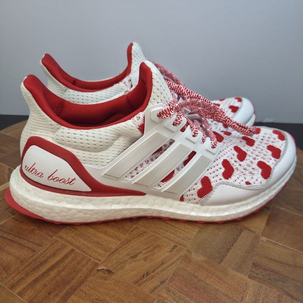 NEW Women’s Adidas Ultra Boost 1.0 Valentine’s Day White Red JR5845 Size 9.5 - Picture 4 of 10